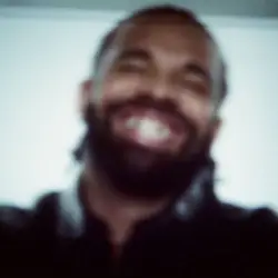 Drake — artiste jouable dans le blind test 100 % artistes de ZONNAIR
