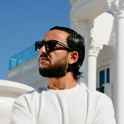 Lacrim — artiste jouable dans le blind test 100 % artistes de ZONNAIR